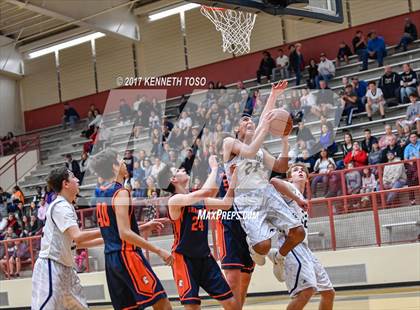 Thumbnail 2 in JV: Brandeis vs O'Connor (JV) photogallery.