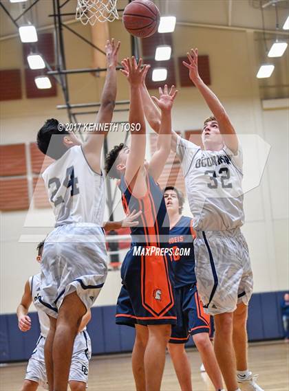 Thumbnail 2 in JV: Brandeis vs O'Connor (JV) photogallery.