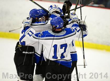Thumbnail 3 in Glastonbury @ East Catholic photogallery.
