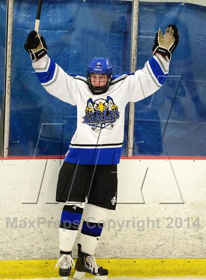 Thumbnail 3 in Glastonbury @ East Catholic photogallery.