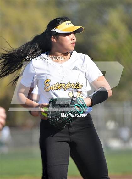 Thumbnail 3 in Las Plumas vs. Enterprise (Pleasant Valley Tournament) photogallery.
