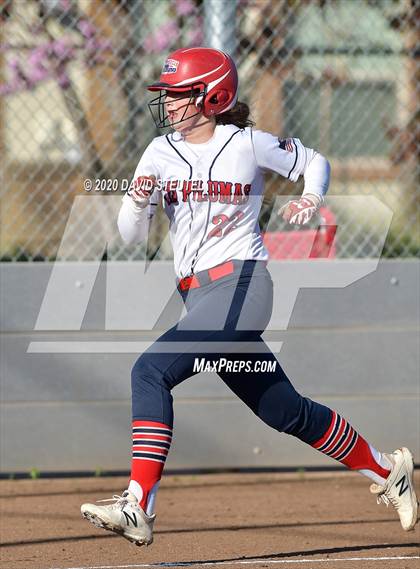 Thumbnail 1 in Las Plumas vs. Enterprise (Pleasant Valley Tournament) photogallery.
