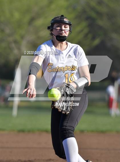 Thumbnail 3 in Las Plumas vs. Enterprise (Pleasant Valley Tournament) photogallery.