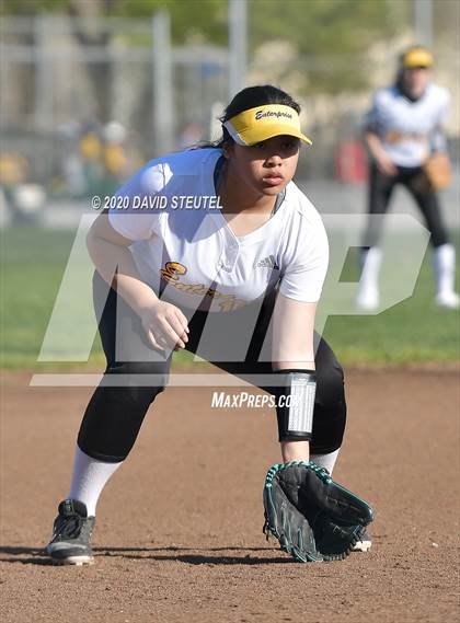 Thumbnail 2 in Las Plumas vs. Enterprise (Pleasant Valley Tournament) photogallery.