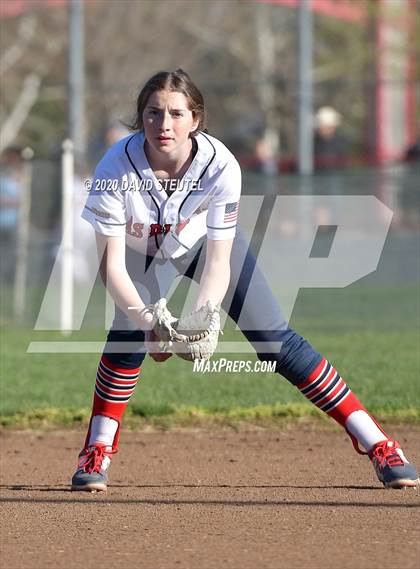 Thumbnail 3 in Las Plumas vs. Enterprise (Pleasant Valley Tournament) photogallery.