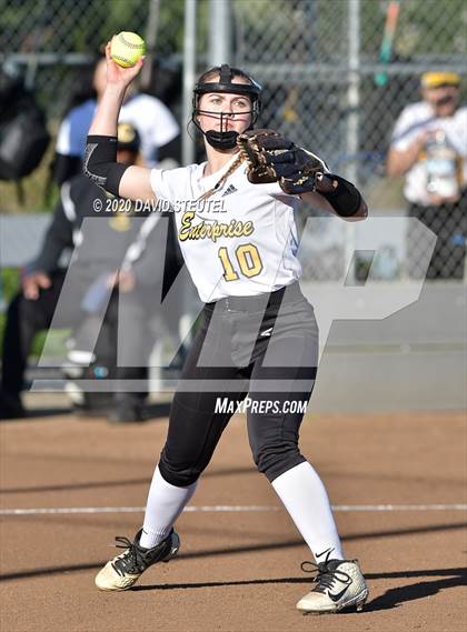 Thumbnail 3 in Las Plumas vs. Enterprise (Pleasant Valley Tournament) photogallery.