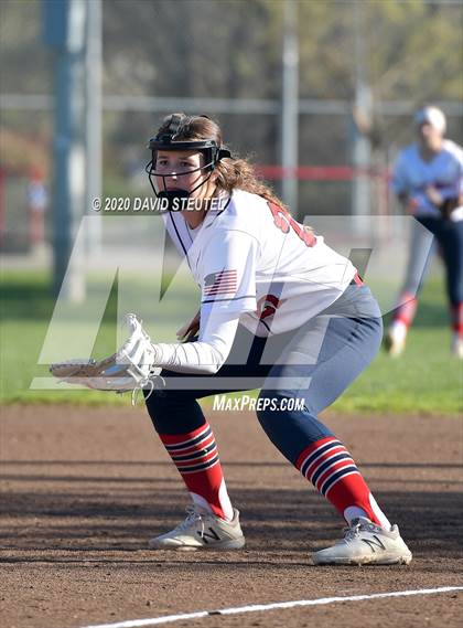 Thumbnail 2 in Las Plumas vs. Enterprise (Pleasant Valley Tournament) photogallery.