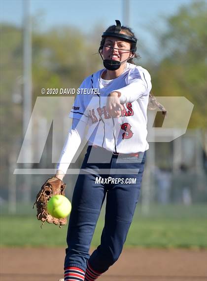 Thumbnail 2 in Las Plumas vs. Enterprise (Pleasant Valley Tournament) photogallery.