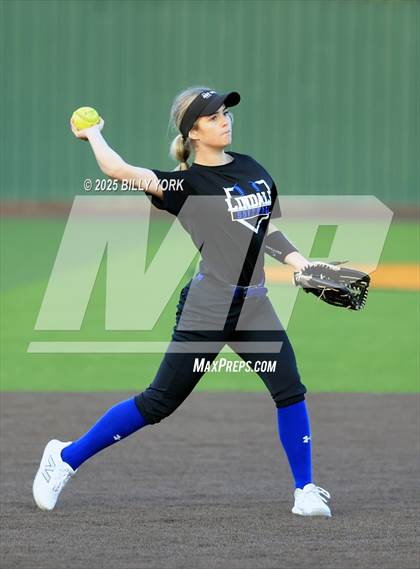 Thumbnail 3 in Wills Point vs Lindale photogallery.