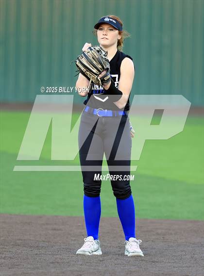 Thumbnail 1 in Wills Point vs Lindale photogallery.