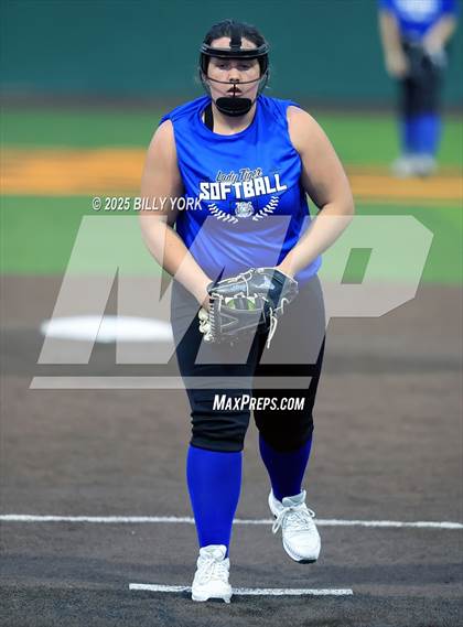 Thumbnail 1 in Wills Point vs Lindale photogallery.