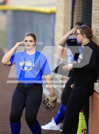 Thumbnail 3 in Wills Point vs Lindale photogallery.