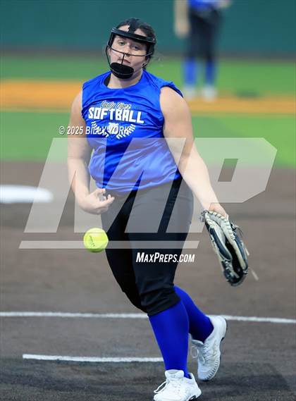 Thumbnail 2 in Wills Point vs Lindale photogallery.
