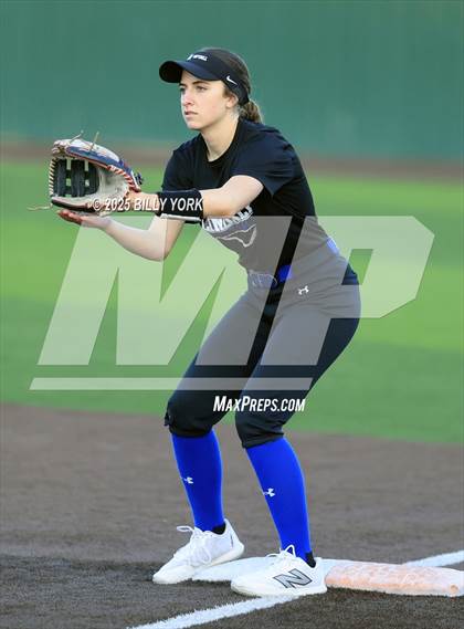 Thumbnail 2 in Wills Point vs Lindale photogallery.