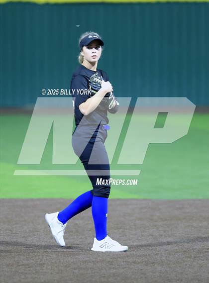 Thumbnail 3 in Wills Point vs Lindale photogallery.