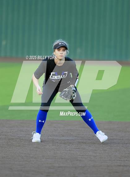 Thumbnail 2 in Wills Point vs Lindale photogallery.