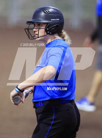 Thumbnail 2 in Wills Point vs Lindale photogallery.