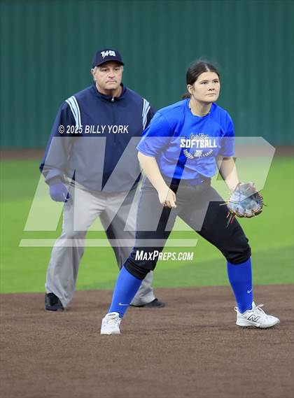 Thumbnail 3 in Wills Point vs Lindale photogallery.