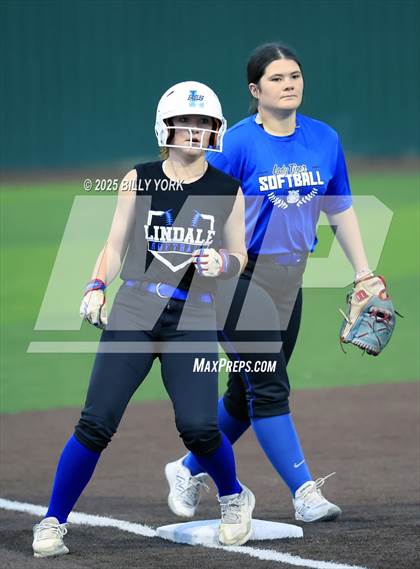 Thumbnail 1 in Wills Point vs Lindale photogallery.