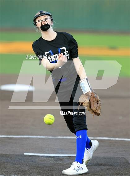 Thumbnail 3 in Wills Point vs Lindale photogallery.