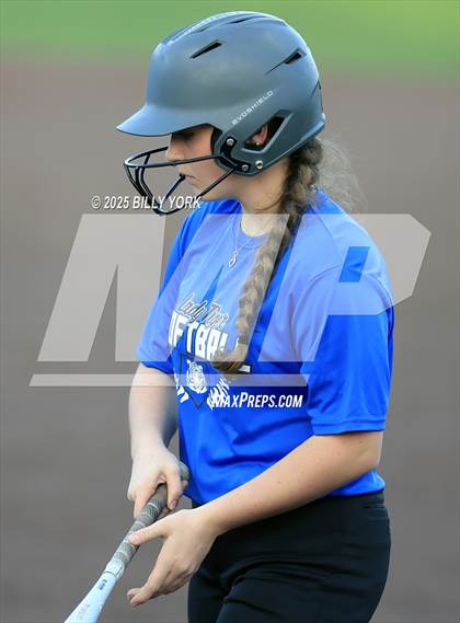 Thumbnail 1 in Wills Point vs Lindale photogallery.
