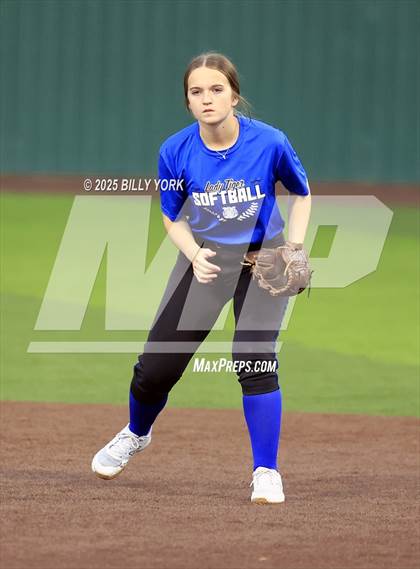 Thumbnail 3 in Wills Point vs Lindale photogallery.