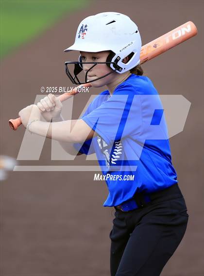 Thumbnail 2 in Wills Point vs Lindale photogallery.
