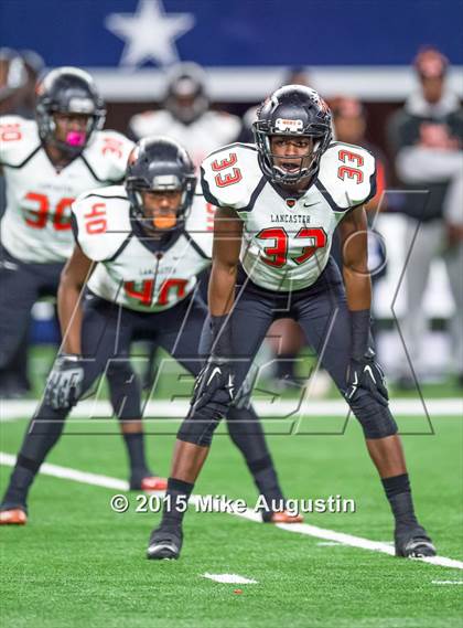 Thumbnail 1 in Lancaster vs. Lone Star (UIL 5A D2 Quarterfinal) photogallery.