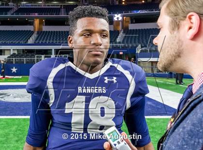 Thumbnail 2 in Lancaster vs. Lone Star (UIL 5A D2 Quarterfinal) photogallery.