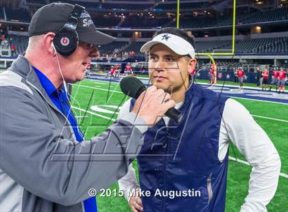 Thumbnail 2 in Lancaster vs. Lone Star (UIL 5A D2 Quarterfinal) photogallery.