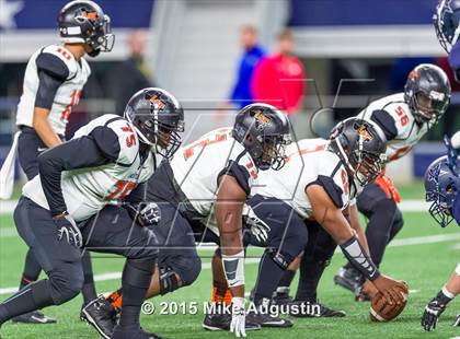 Thumbnail 1 in Lancaster vs. Lone Star (UIL 5A D2 Quarterfinal) photogallery.