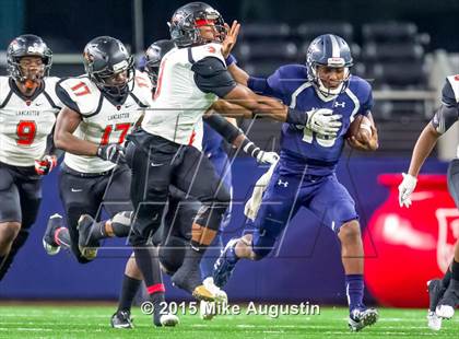 Thumbnail 3 in Lancaster vs. Lone Star (UIL 5A D2 Quarterfinal) photogallery.