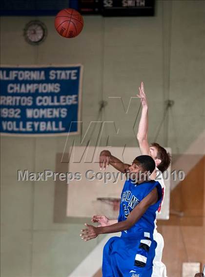 Thumbnail 1 in Oakland vs. Lutheran (California Classic) photogallery.