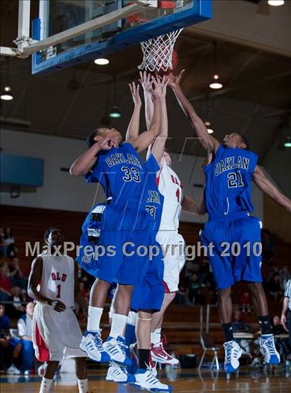 Thumbnail 2 in Oakland vs. Lutheran (California Classic) photogallery.