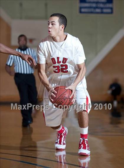 Thumbnail 2 in Oakland vs. Lutheran (California Classic) photogallery.