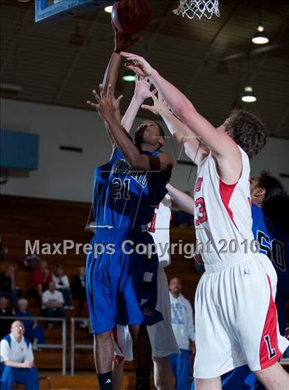 Thumbnail 1 in Oakland vs. Lutheran (California Classic) photogallery.