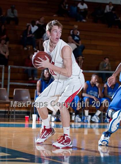 Thumbnail 1 in Oakland vs. Lutheran (California Classic) photogallery.