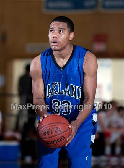 Thumbnail 1 in Oakland vs. Lutheran (California Classic) photogallery.