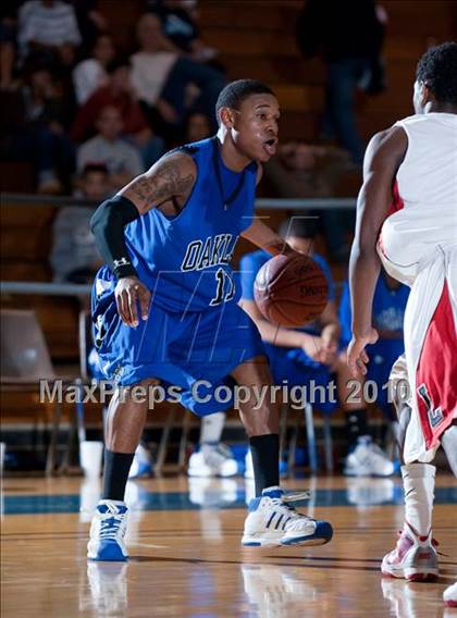 Thumbnail 1 in Oakland vs. Lutheran (California Classic) photogallery.