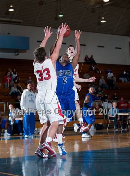 Thumbnail 1 in Oakland vs. Lutheran (California Classic) photogallery.