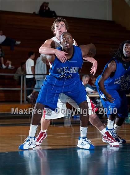 Thumbnail 1 in Oakland vs. Lutheran (California Classic) photogallery.