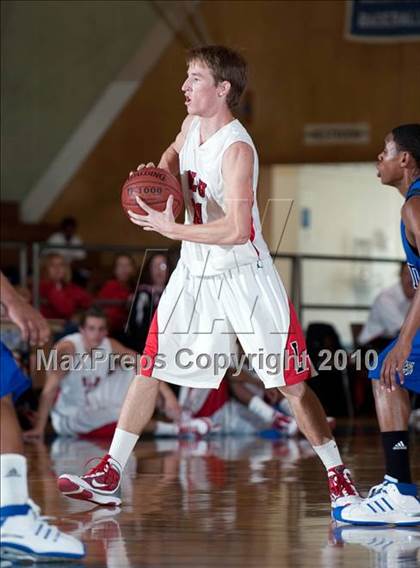 Thumbnail 1 in Oakland vs. Lutheran (California Classic) photogallery.