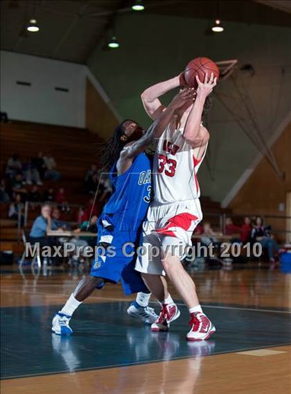 Thumbnail 1 in Oakland vs. Lutheran (California Classic) photogallery.