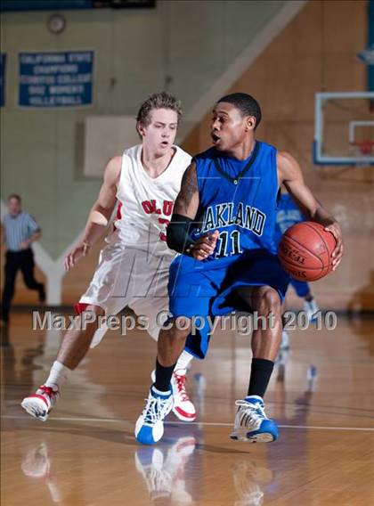 Thumbnail 3 in Oakland vs. Lutheran (California Classic) photogallery.