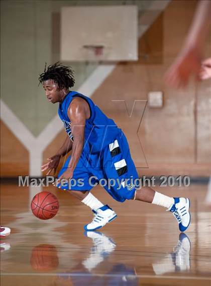 Thumbnail 1 in Oakland vs. Lutheran (California Classic) photogallery.