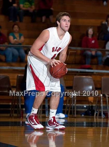 Thumbnail 3 in Oakland vs. Lutheran (California Classic) photogallery.
