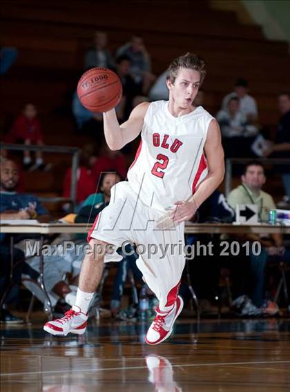 Thumbnail 3 in Oakland vs. Lutheran (California Classic) photogallery.