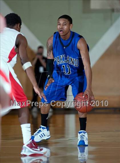 Thumbnail 2 in Oakland vs. Lutheran (California Classic) photogallery.