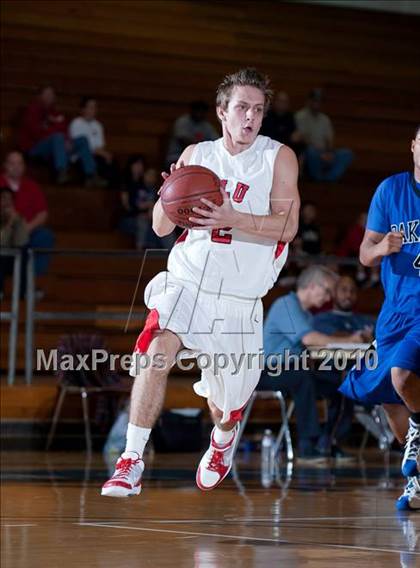 Thumbnail 1 in Oakland vs. Lutheran (California Classic) photogallery.