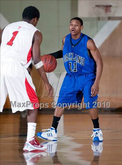 Thumbnail 1 in Oakland vs. Lutheran (California Classic) photogallery.